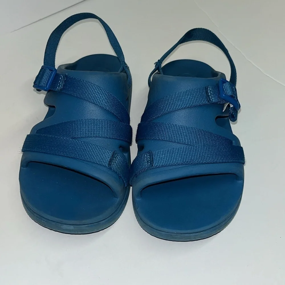 Chaco Chillos Sport Sandals kids junior size US 4 blue